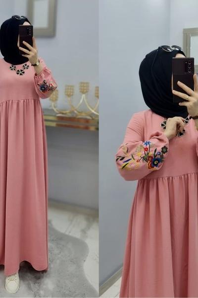 Yeni Model Nakış Elbise