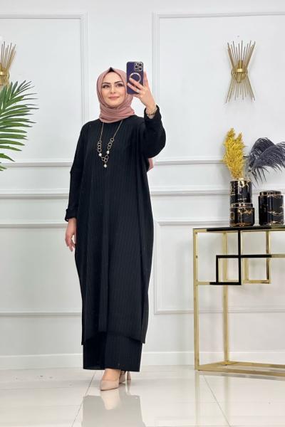 ÇAĞLA TAKIM-SİYAH