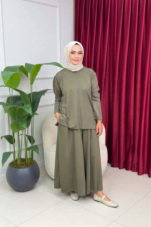 Meli̇na Takim  Haki̇