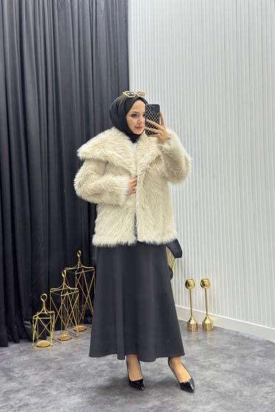 Kürk Ceket Taş Taş