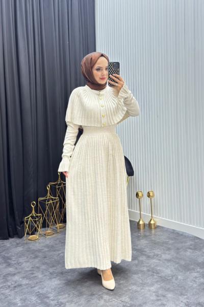 Pelerinli Elbise Taş Taş