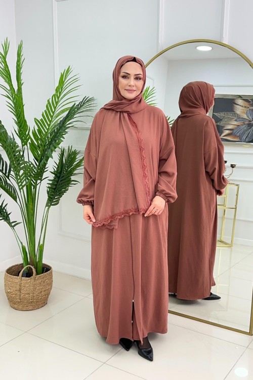 Medi̇ne Ferace  Gül