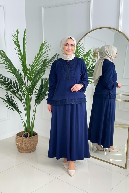 Nazan Etekli̇ Takim  Laci̇vert