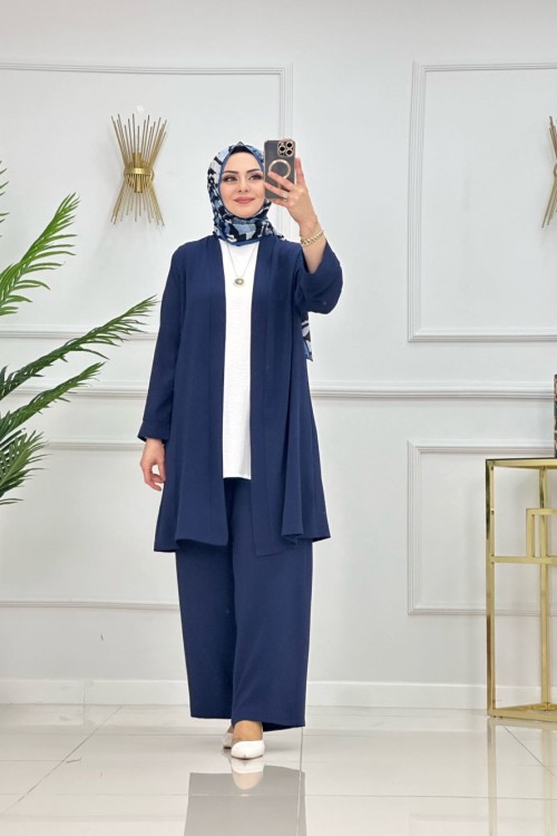Şeyma Takim  Laci̇vert