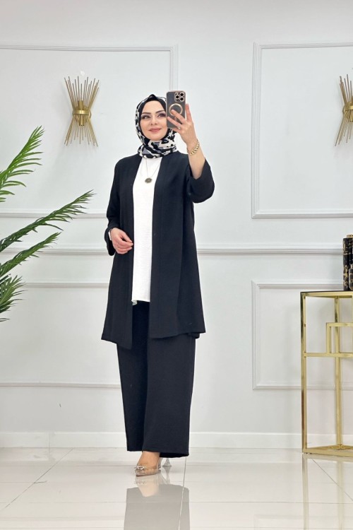Şeyma Takim  Si̇yah
